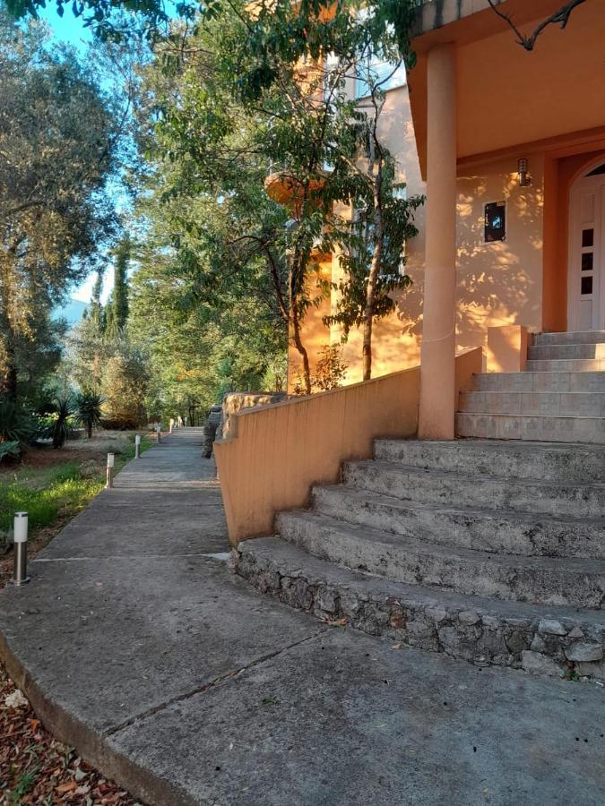 Apartmani Mia Rada Будва Экстерьер фото