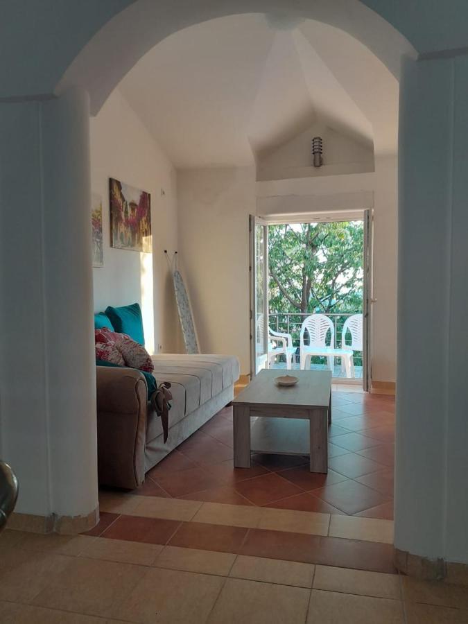 Apartmani Mia Rada Будва Экстерьер фото